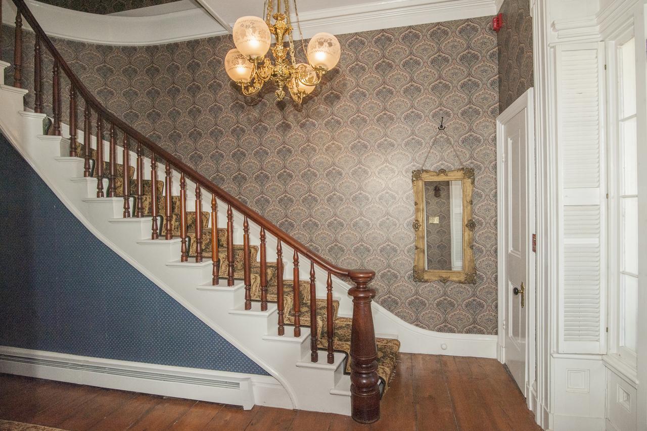 I.B. Munson House Bed & Breakfast Wallingford Exterior photo