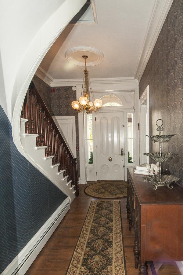 I.B. Munson House Bed & Breakfast Wallingford Exterior photo
