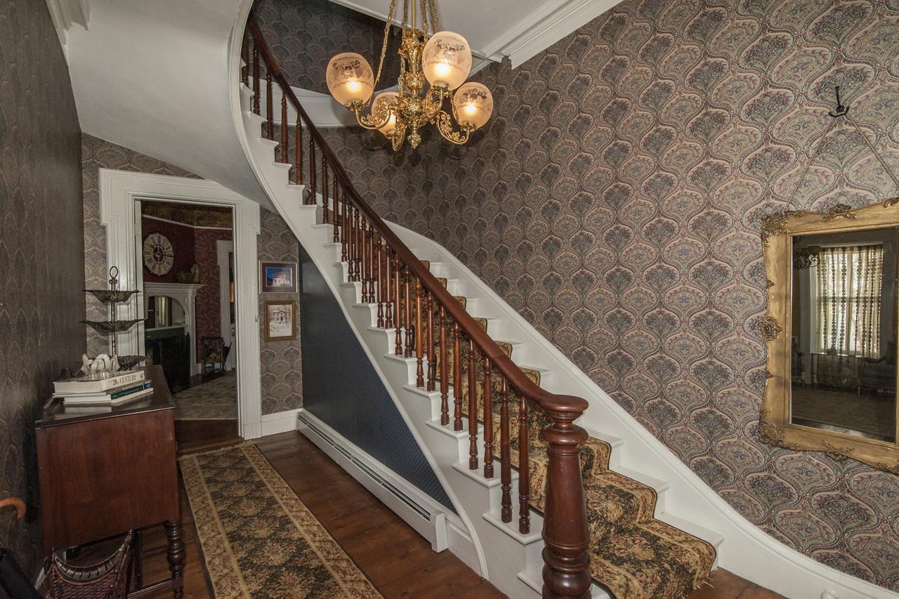 I.B. Munson House Bed & Breakfast Wallingford Exterior photo