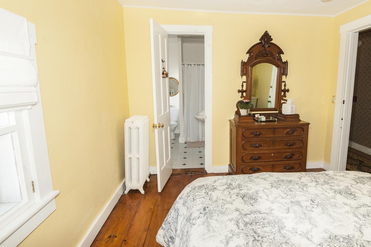 I.B. Munson House Bed & Breakfast Wallingford Exterior photo
